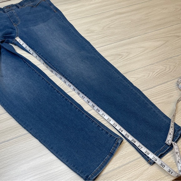 Soft Surroundings Supremely Soft Relaxed Pull On Blue Jean Pants Women’s Size M - Picture 12 of 13